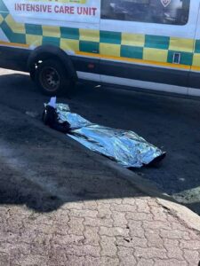 Man Collapses and Dies While Changing Taxis in Katlehong